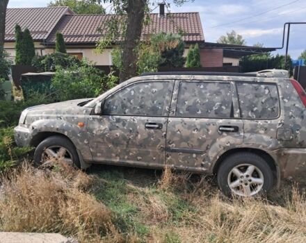 Зеленый Ниссан ИксТрейл, объемом двигателя 0 л и пробегом 220 тыс. км за 4000 $, фото 2 на Automoto.ua