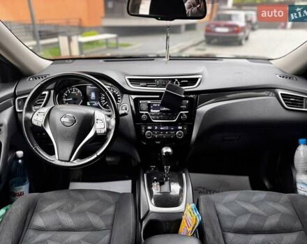Зелений Ніссан ІксТрейл, об'ємом двигуна 2 л та пробігом 70 тис. км за 14999 $, фото 42 на Automoto.ua