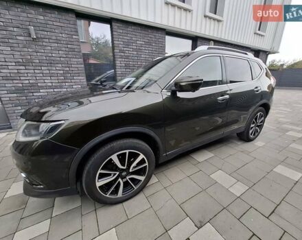 Зеленый Ниссан ИксТрейл, объемом двигателя 1.6 л и пробегом 239 тыс. км за 16300 $, фото 6 на Automoto.ua