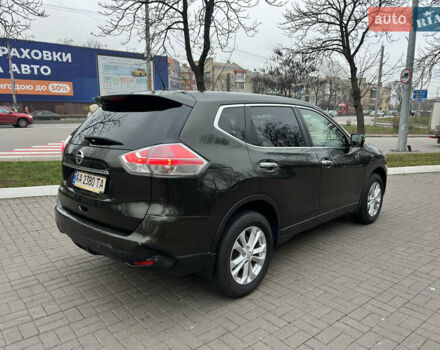 Зеленый Ниссан ИксТрейл, объемом двигателя 2 л и пробегом 75 тыс. км за 18500 $, фото 2 на Automoto.ua