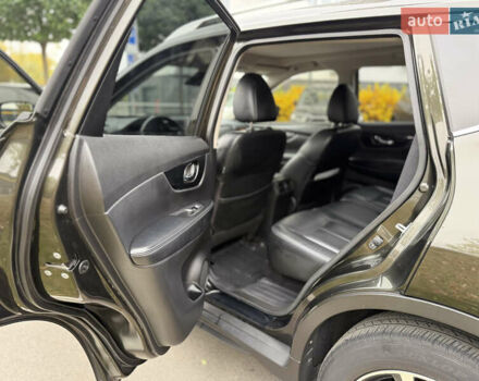 Зеленый Ниссан ИксТрейл, объемом двигателя 1.6 л и пробегом 166 тыс. км за 18800 $, фото 12 на Automoto.ua