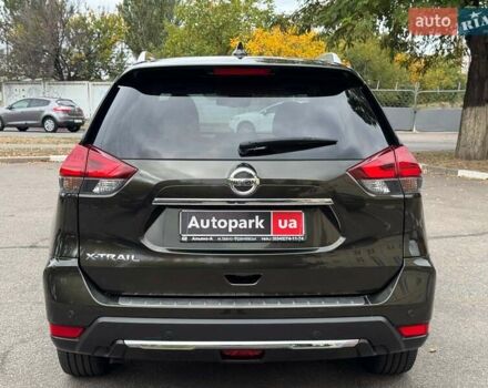 Зеленый Ниссан ИксТрейл, объемом двигателя 1.6 л и пробегом 167 тыс. км за 18990 $, фото 3 на Automoto.ua