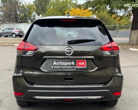 Зеленый Ниссан ИксТрейл, объемом двигателя 1.6 л и пробегом 167 тыс. км за 18990 $, фото 3 на Automoto.ua