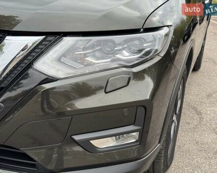 Зеленый Ниссан ИксТрейл, объемом двигателя 1.6 л и пробегом 167 тыс. км за 18990 $, фото 7 на Automoto.ua