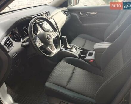 Зелений Ніссан ІксТрейл, об'ємом двигуна 2 л та пробігом 15 тис. км за 25700 $, фото 6 на Automoto.ua