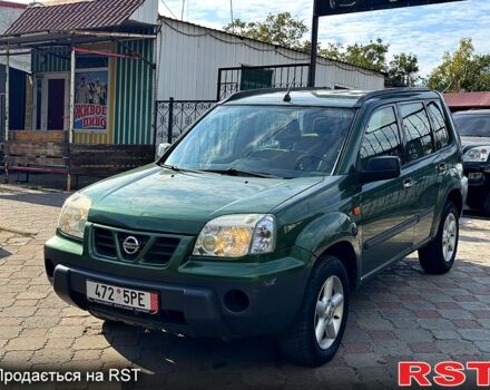 Зеленый Ниссан ИксТрейл, объемом двигателя 2.2 л и пробегом 300 тыс. км за 3199 $, фото 1 на Automoto.ua