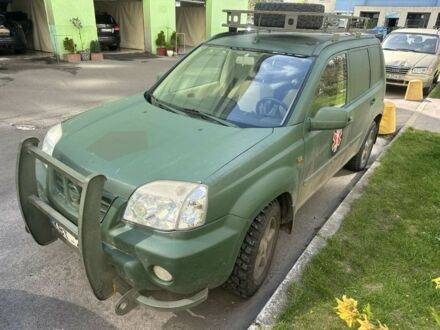Ніссан ІксТрейл 2002 у Києві на Automoto.ua Зелений Ніссан ІксТрейл, об'ємом двигуна 2 л та пробігом 300 тис. км за 3500 $, фото 1 на Automoto.ua