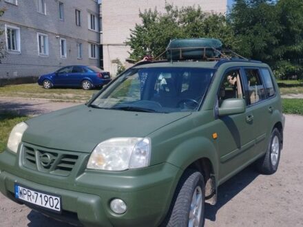 Зеленый Ниссан ИксТрейл, объемом двигателя 2 л и пробегом 300 тыс. км за 2700 $, фото 1 на Automoto.ua