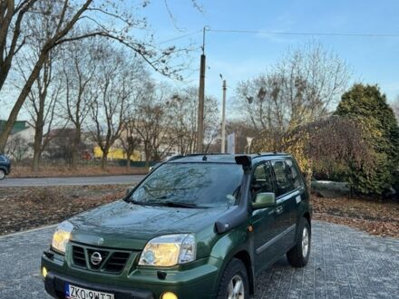 Зеленый Ниссан ИксТрейл, объемом двигателя 2.2 л и пробегом 222 тыс. км за 3350 $, фото 1 на Automoto.ua