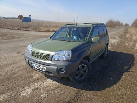 Зелений Ніссан ІксТрейл, об'ємом двигуна 0.22 л та пробігом 307 тис. км за 4000 $, фото 1 на Automoto.ua