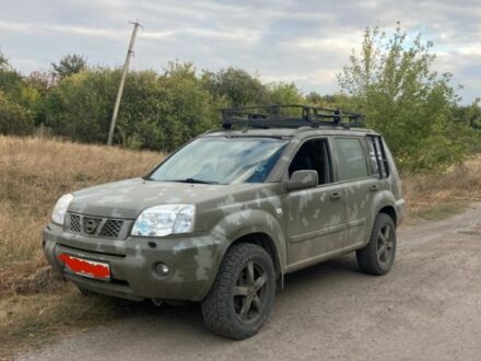 Зелений Ніссан ІксТрейл, об'ємом двигуна 0 л та пробігом 254 тис. км за 3866 $, фото 1 на Automoto.ua