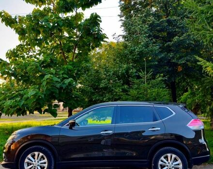 Зелений Ніссан ІксТрейл, об'ємом двигуна 2 л та пробігом 68 тис. км за 15000 $, фото 1 на Automoto.ua