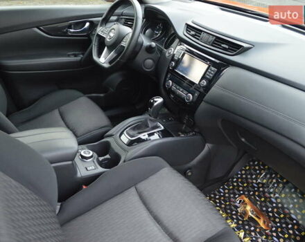 Оранжевый Ниссан ИксТрейл, объемом двигателя 2 л и пробегом 70 тыс. км за 19900 $, фото 35 на Automoto.ua