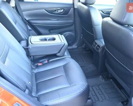 Оранжевый Ниссан ИксТрейл, объемом двигателя 1.6 л и пробегом 122 тыс. км за 18262 $, фото 6 на Automoto.ua