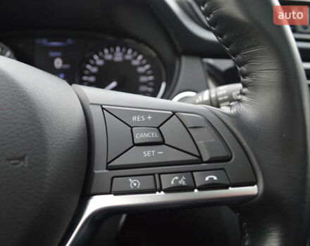 Оранжевый Ниссан ИксТрейл, объемом двигателя 2 л и пробегом 70 тыс. км за 19900 $, фото 24 на Automoto.ua