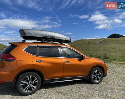 Оранжевый Ниссан ИксТрейл, объемом двигателя 2 л и пробегом 73 тыс. км за 20000 $, фото 7 на Automoto.ua