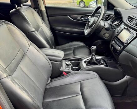 Оранжевый Ниссан ИксТрейл, объемом двигателя 1.6 л и пробегом 30 тыс. км за 13000 $, фото 12 на Automoto.ua