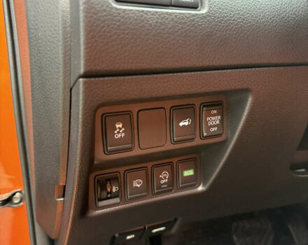 Оранжевый Ниссан ИксТрейл, объемом двигателя 1.6 л и пробегом 71 тыс. км за 20500 $, фото 3 на Automoto.ua