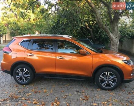 Оранжевый Ниссан ИксТрейл, объемом двигателя 2 л и пробегом 73 тыс. км за 20000 $, фото 1 на Automoto.ua