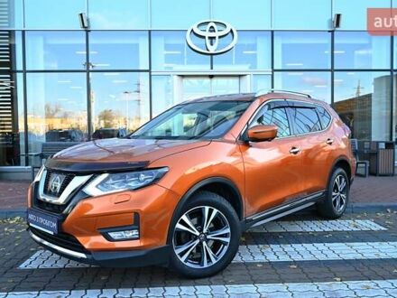 Оранжевый Ниссан ИксТрейл, объемом двигателя 1.6 л и пробегом 122 тыс. км за 18262 $, фото 1 на Automoto.ua