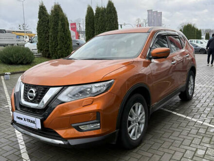 Оранжевый Ниссан ИксТрейл, объемом двигателя 1.6 л и пробегом 71 тыс. км за 20500 $, фото 1 на Automoto.ua
