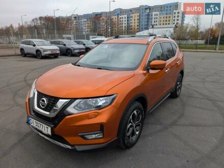 Оранжевый Ниссан ИксТрейл, объемом двигателя 2.49 л и пробегом 52 тыс. км за 22800 $, фото 1 на Automoto.ua