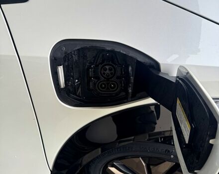 Білий Ніссан Ariya, об'ємом двигуна 0 л та пробігом 33 тис. км за 30300 $, фото 6 на Automoto.ua