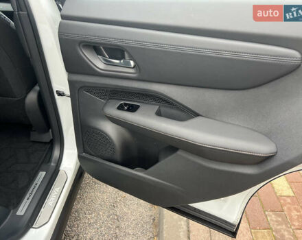 Белый Ниссан Ariya, объемом двигателя 0 л и пробегом 1 тыс. км за 31900 $, фото 17 на Automoto.ua