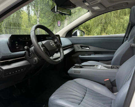 Белый Ниссан Ariya, объемом двигателя 0 л и пробегом 23 тыс. км за 34000 $, фото 5 на Automoto.ua