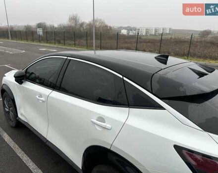 Белый Ниссан Ariya, объемом двигателя 0 л и пробегом 13 тыс. км за 22100 $, фото 10 на Automoto.ua