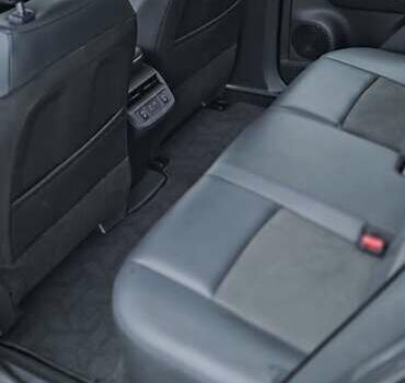 Чорний Ніссан Ariya, об'ємом двигуна 0 л та пробігом 14 тис. км за 25400 $, фото 12 на Automoto.ua