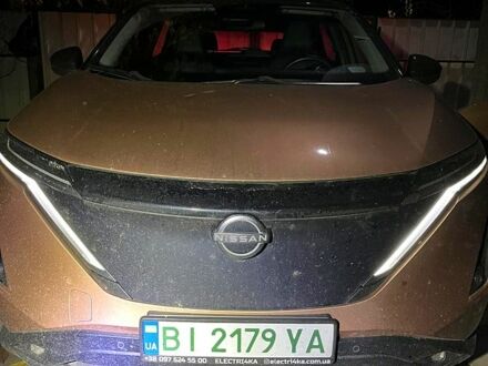 Желтый Ниссан Ariya, объемом двигателя 0 л и пробегом 20 тыс. км за 25000 $, фото 1 на Automoto.ua