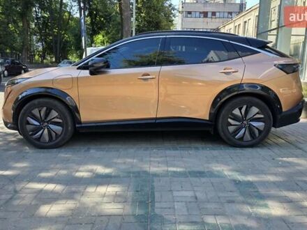 Желтый Ниссан Ariya, объемом двигателя 0 л и пробегом 20 тыс. км за 28500 $, фото 1 на Automoto.ua