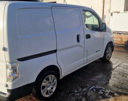 Белый Ниссан e-NV200, объемом двигателя 0 л и пробегом 120 тыс. км за 9500 $, фото 6 на Automoto.ua