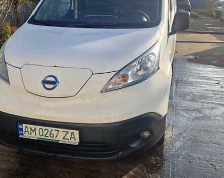 Белый Ниссан e-NV200, объемом двигателя 0 л и пробегом 120 тыс. км за 9500 $, фото 1 на Automoto.ua