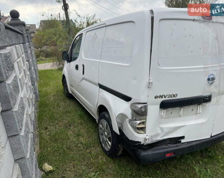 Белый Ниссан e-NV200, объемом двигателя 0 л и пробегом 203 тыс. км за 5600 $, фото 5 на Automoto.ua