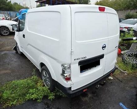 Белый Ниссан e-NV200, объемом двигателя 0 л и пробегом 31 тыс. км за 4800 $, фото 4 на Automoto.ua