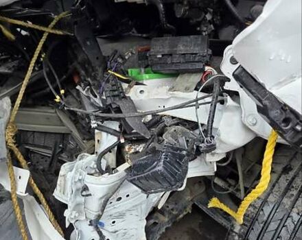 Белый Ниссан e-NV200, объемом двигателя 0 л и пробегом 31 тыс. км за 4800 $, фото 12 на Automoto.ua