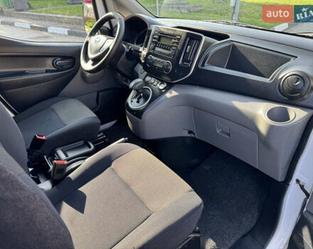 Белый Ниссан e-NV200, объемом двигателя 0 л и пробегом 48 тыс. км за 10500 $, фото 16 на Automoto.ua