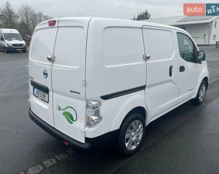 Белый Ниссан e-NV200, объемом двигателя 0 л и пробегом 5 тыс. км за 10500 $, фото 5 на Automoto.ua