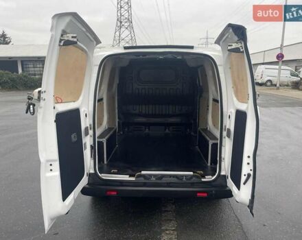 Белый Ниссан e-NV200, объемом двигателя 0 л и пробегом 5 тыс. км за 10500 $, фото 13 на Automoto.ua