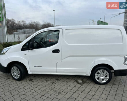 Белый Ниссан e-NV200, объемом двигателя 0 л и пробегом 8 тыс. км за 14300 $, фото 5 на Automoto.ua