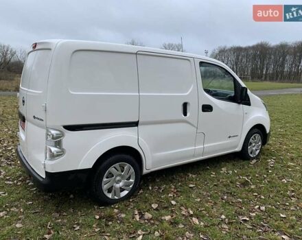 Білий Ніссан e-NV200, об'ємом двигуна 0 л та пробігом 92 тис. км за 12500 $, фото 5 на Automoto.ua