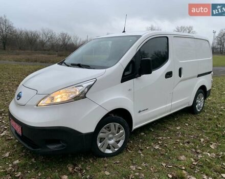 Білий Ніссан e-NV200, об'ємом двигуна 0 л та пробігом 92 тис. км за 12500 $, фото 24 на Automoto.ua