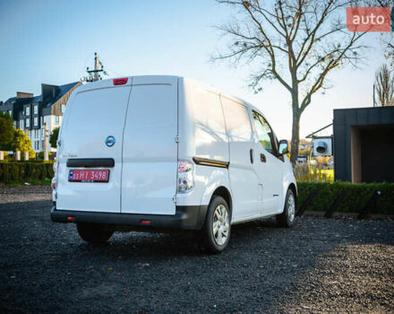 Білий Ніссан e-NV200, об'ємом двигуна 0 л та пробігом 49 тис. км за 14600 $, фото 11 на Automoto.ua