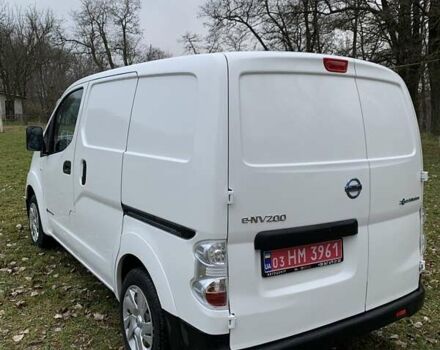 Білий Ніссан e-NV200, об'ємом двигуна 0 л та пробігом 92 тис. км за 12500 $, фото 10 на Automoto.ua