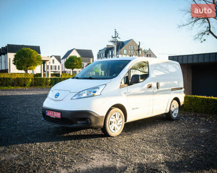 Білий Ніссан e-NV200, об'ємом двигуна 0 л та пробігом 49 тис. км за 14600 $, фото 28 на Automoto.ua