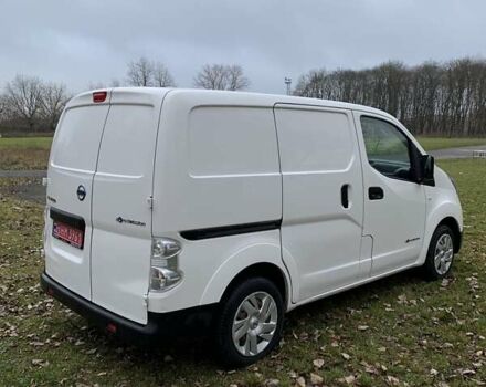 Білий Ніссан e-NV200, об'ємом двигуна 0 л та пробігом 92 тис. км за 12500 $, фото 6 на Automoto.ua