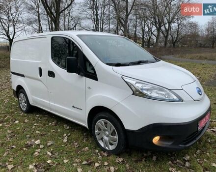 Білий Ніссан e-NV200, об'ємом двигуна 0 л та пробігом 92 тис. км за 12500 $, фото 12 на Automoto.ua