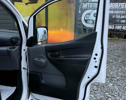 Белый Ниссан e-NV200, объемом двигателя 0 л и пробегом 145 тыс. км за 12700 $, фото 27 на Automoto.ua